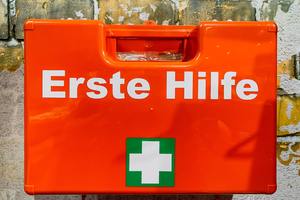 Ersthelfer - Grundausbildung & Auffrischung