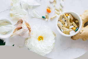 Ganzheitliche Beratung in der Apotheke Einführung in die integrative Medizin, Phytotherapie - Anthr