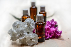 Präsenz-Seminar. Duftgeschichten und Aromatherapie.