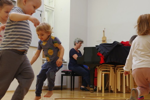 Rhythmik für 3-4 Jährige Mo15.30h